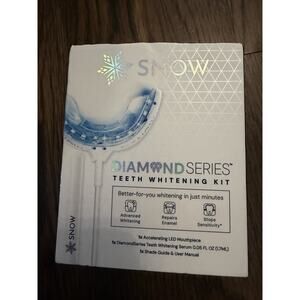 SNOW Diamond Series Teeth Whitening Kit LED Mouthpiece & Serum New in Box